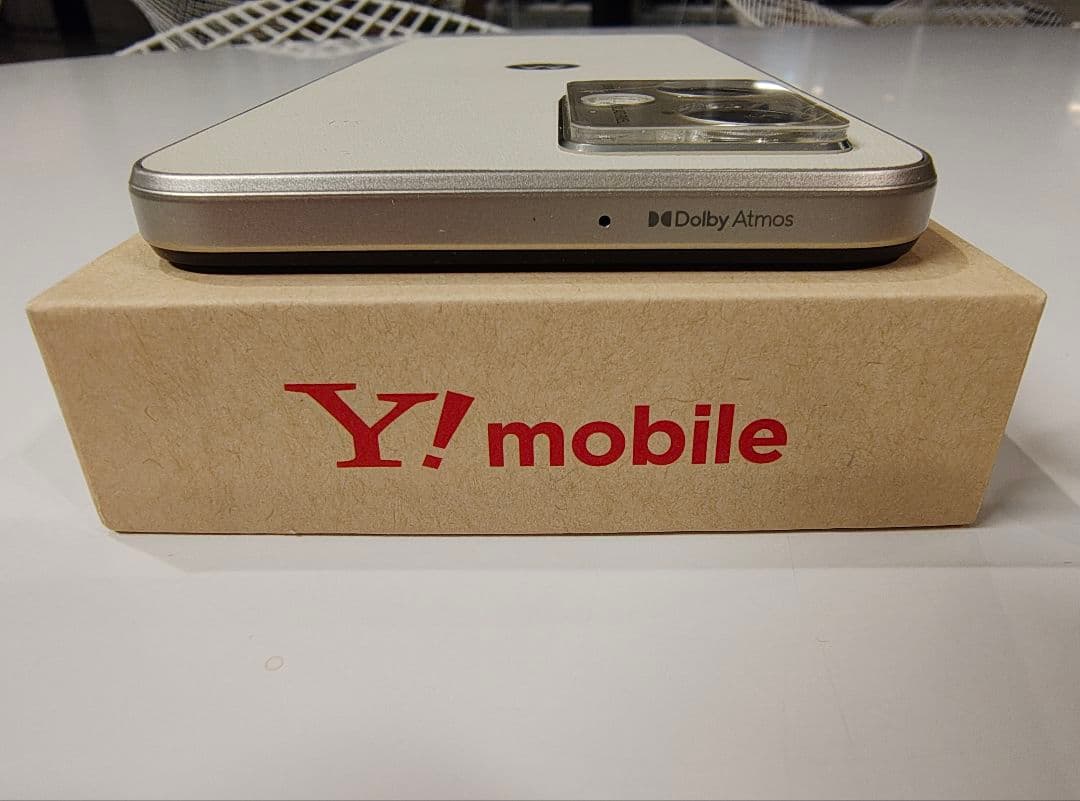 moto g 64y 5G バニラクリーム ガラスフィルム貼付け ケース付き