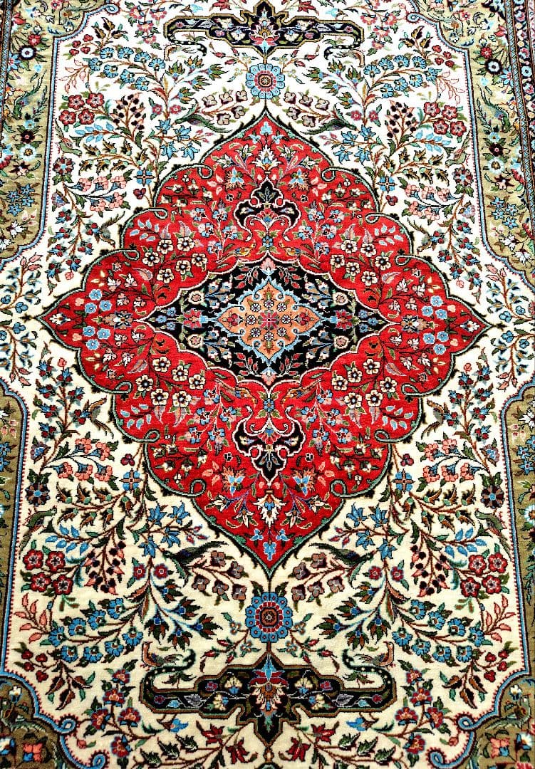 【レッドダイヤモンド】手織りペルシャ絨毯　ヴィンテージシルク　未使用超極美品