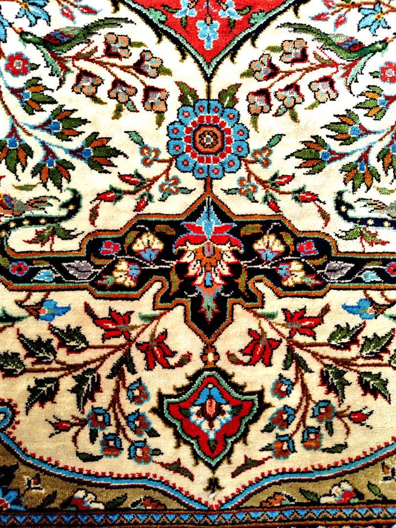 【レッドダイヤモンド】手織りペルシャ絨毯　ヴィンテージシルク　未使用超極美品