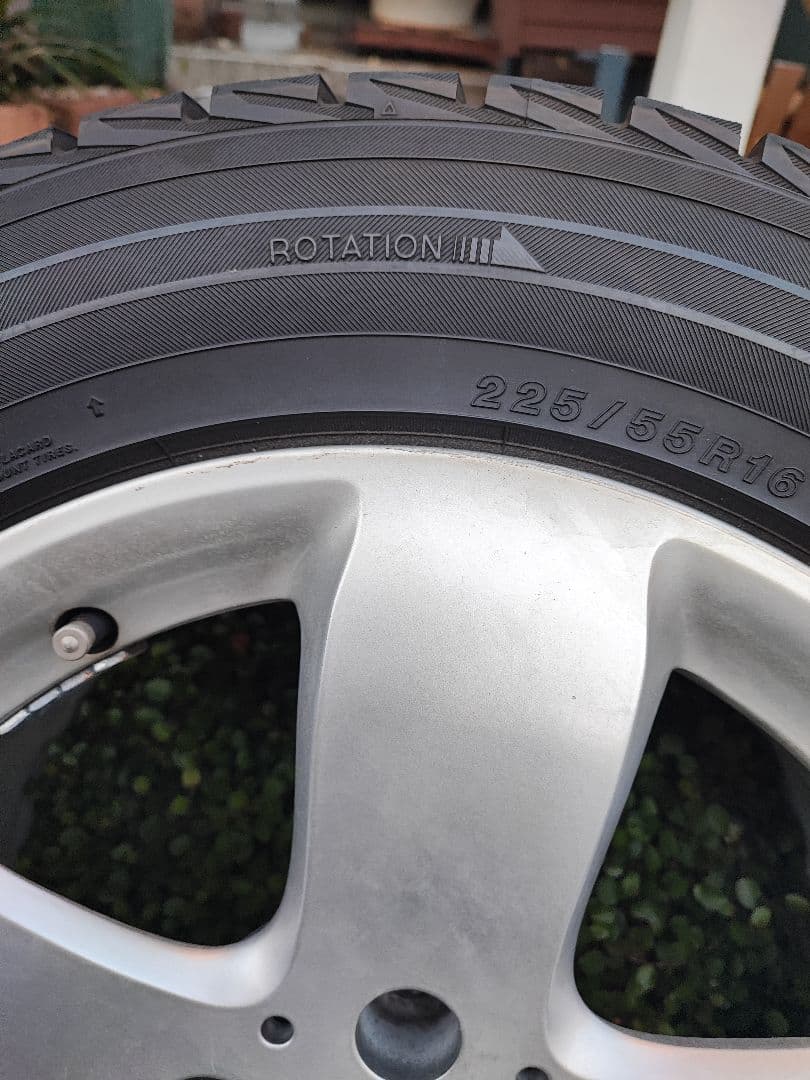 スタッドレスタイヤ　225/55R16　ベンツ純正　ホイールセット