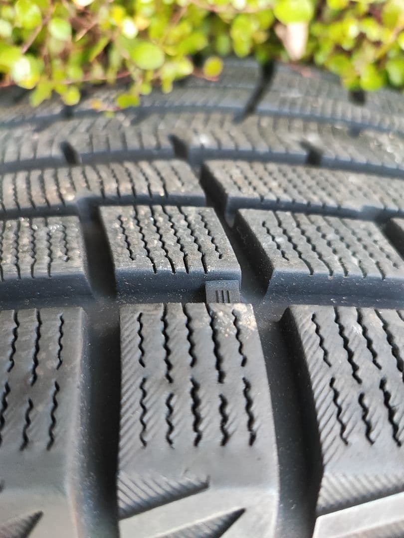 スタッドレスタイヤ　225/55R16　ベンツ純正　ホイールセット