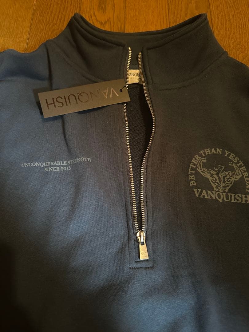 vanquish fitness ハーフジップ　ヴァンキッシュフィットネス