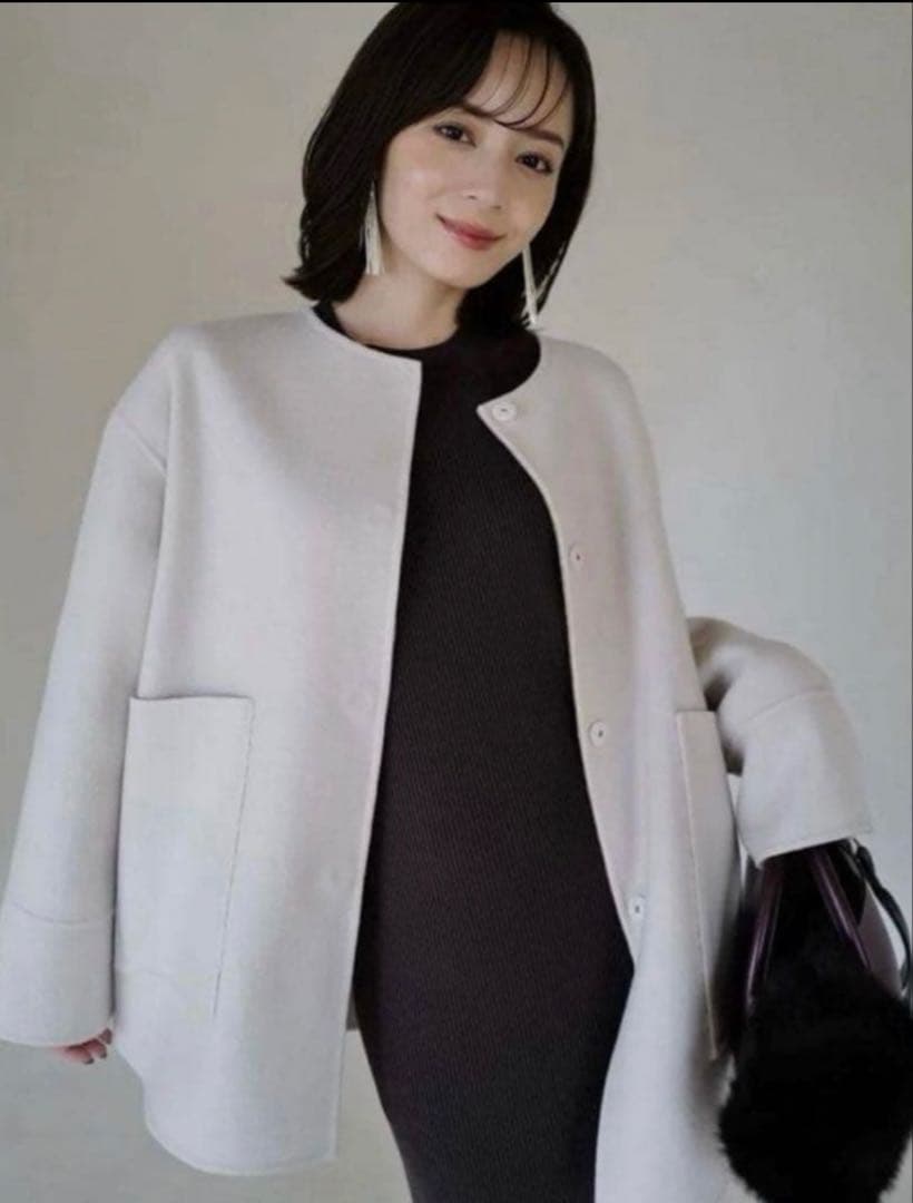 アニュアンス　ノーカラーショートリバーコート/ホワイト/ベージュ/フリーサイズ