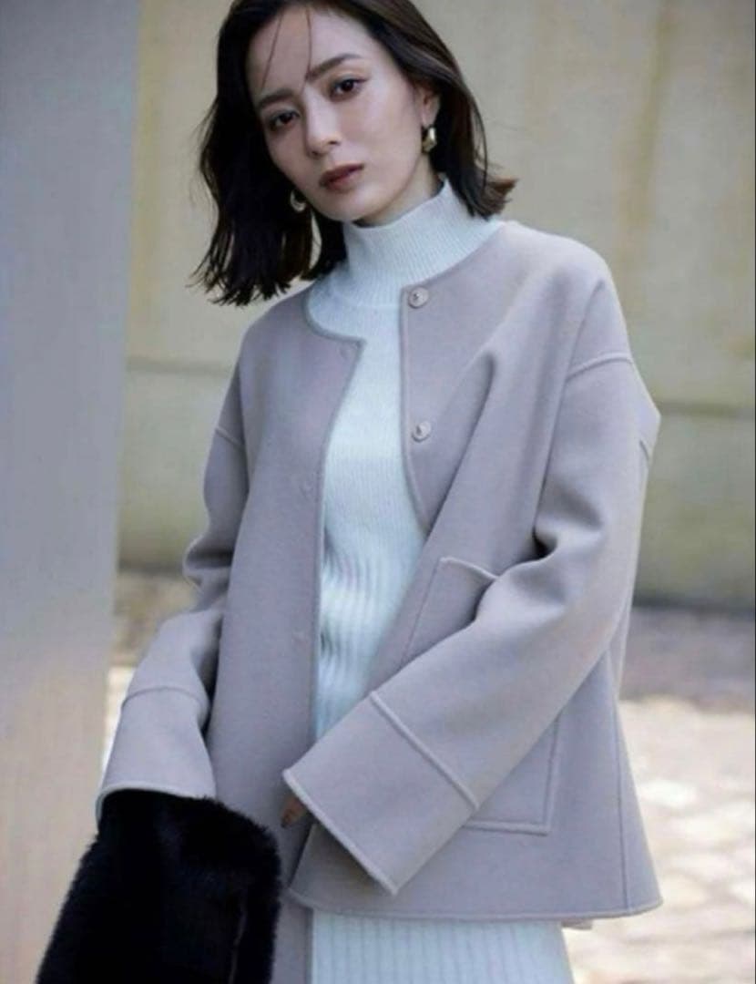 アニュアンス　ノーカラーショートリバーコート/ホワイト/ベージュ/フリーサイズ