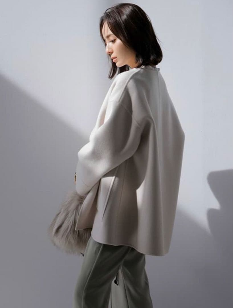 アニュアンス　ノーカラーショートリバーコート/ホワイト/ベージュ/フリーサイズ