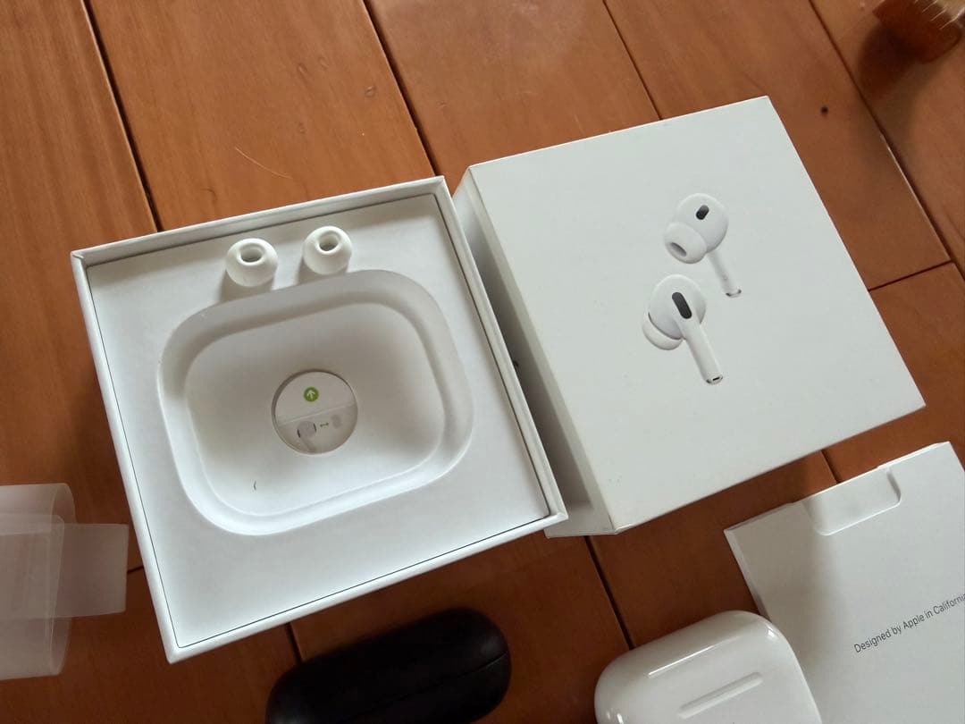 【中古】AirPods Pro2 【数回の使用のみ】