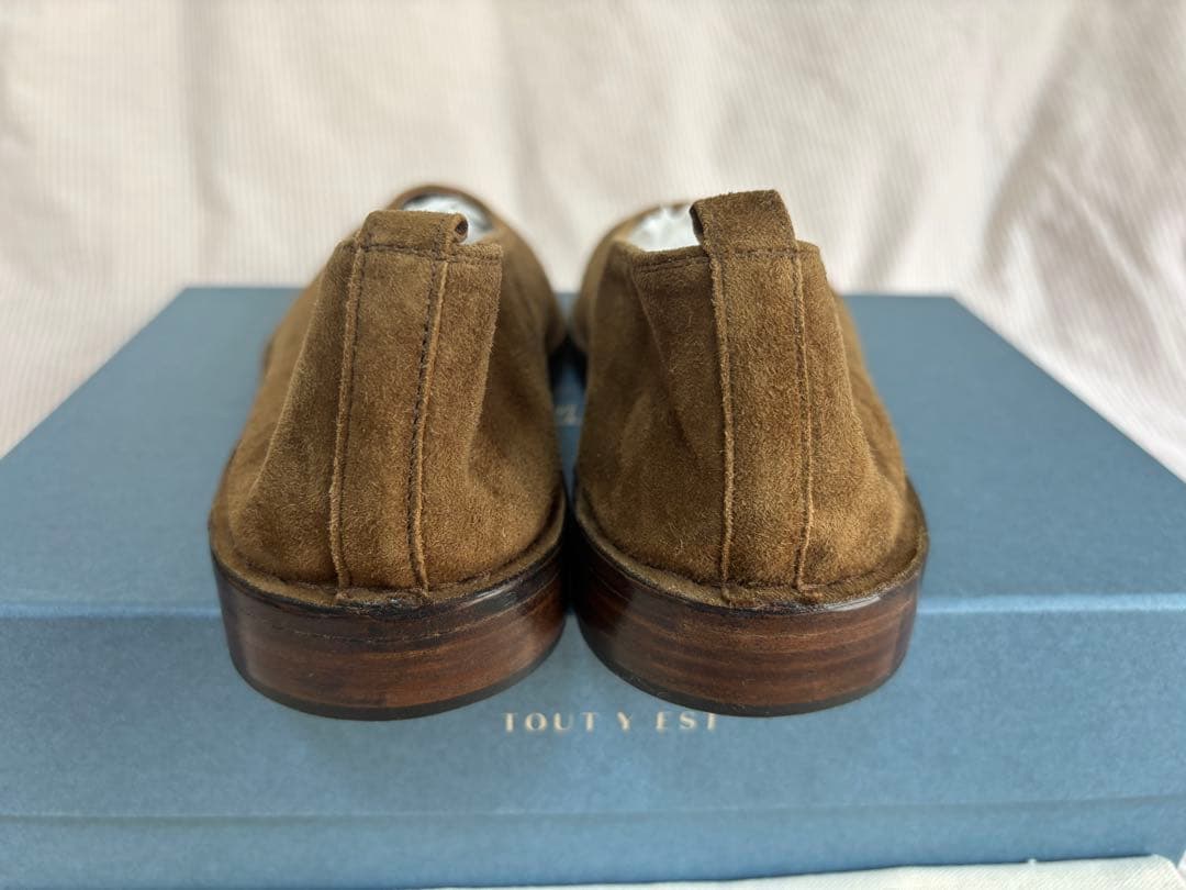 靴 TOUT Y EST / FLAT SABINE SUEDE / BROWN