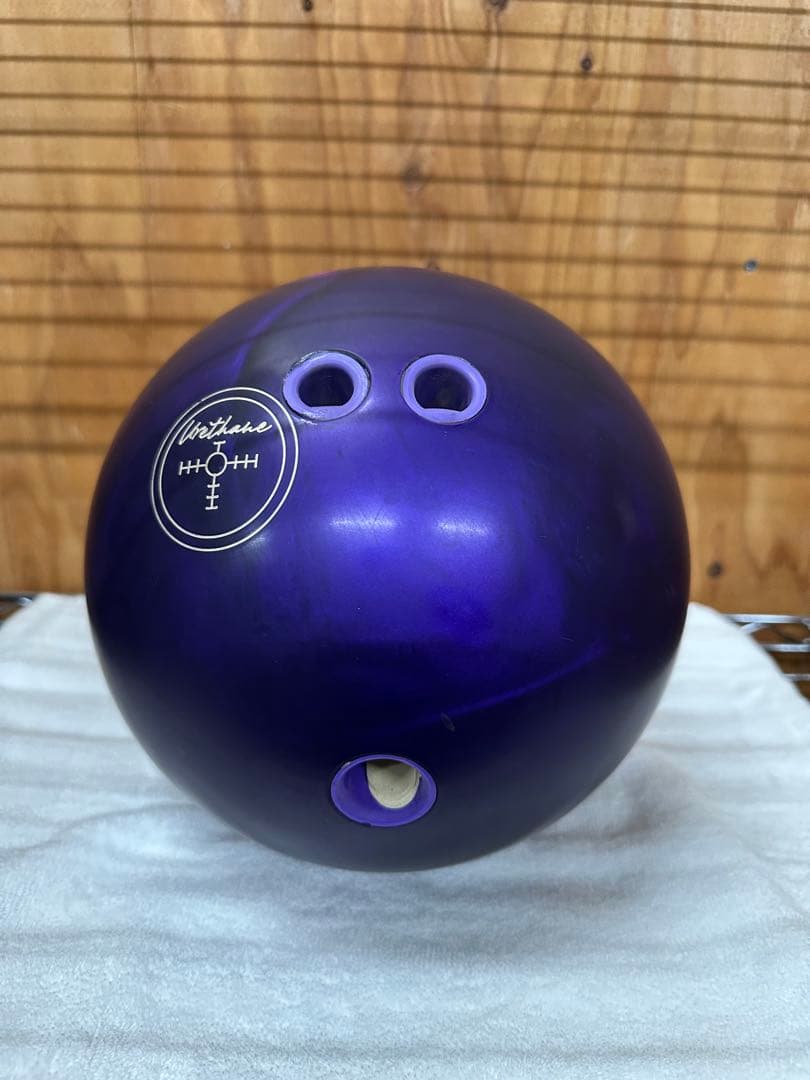⭐️美品⭐️ パープルパールウレタンボウリングボール　15ポンド