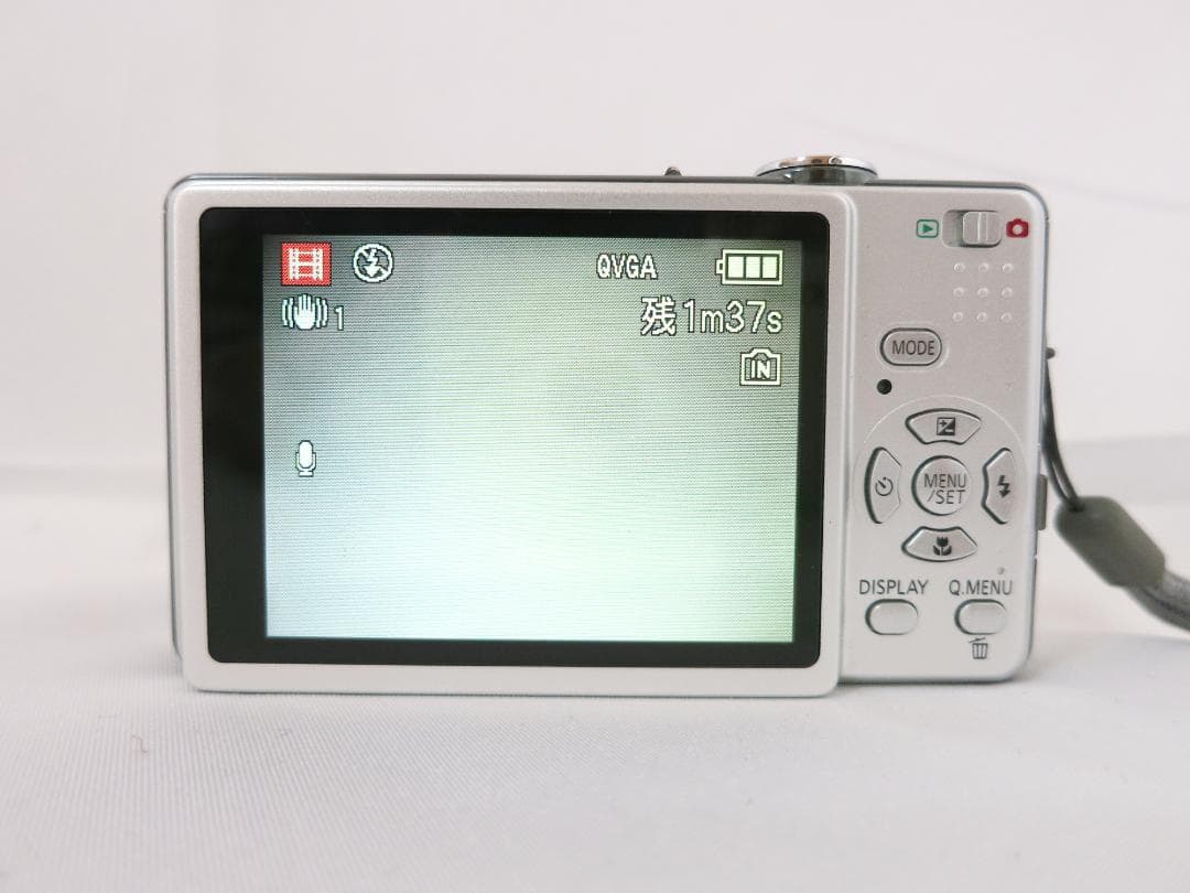デジタルカメラ Panasonic LUMIX DMC-FS7 シルバー