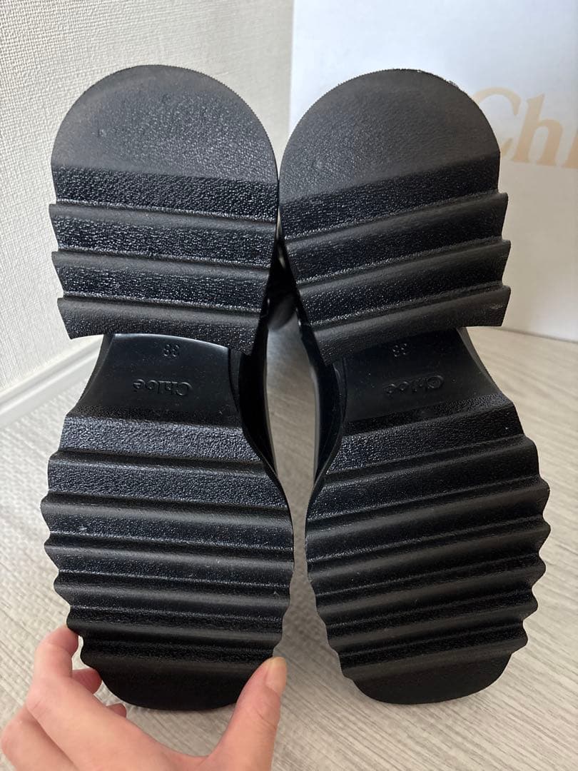 Chloé ブラックショートブーツ