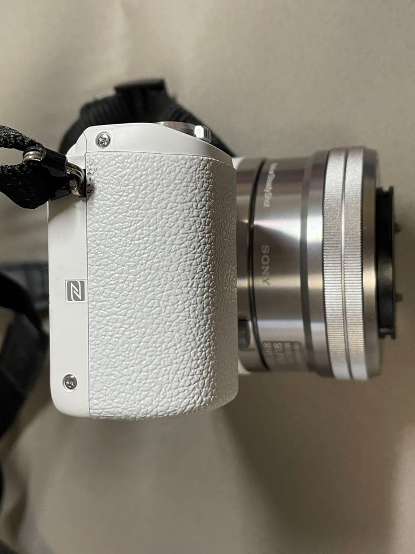 ☆極美品☆SONY α5100ボディ+標準ズームE PZ 16-50mm