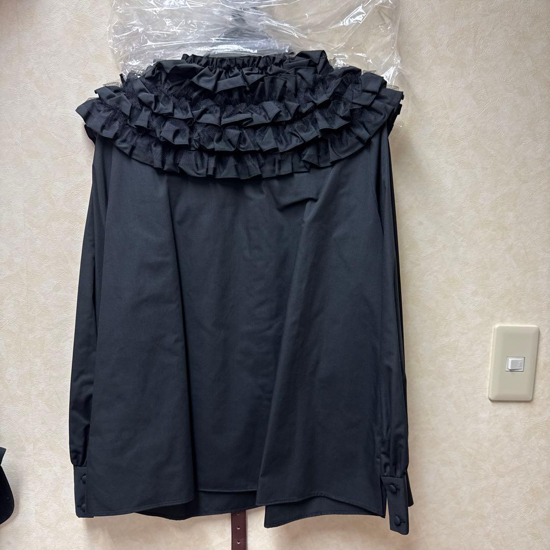 Trefle+1 フリル襟長袖シャツ　BK