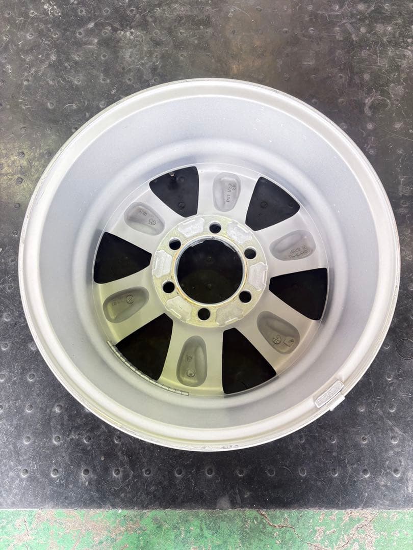 プラド純正アルミホイール　4本 R2年モデル 新車外し　本日限定価格