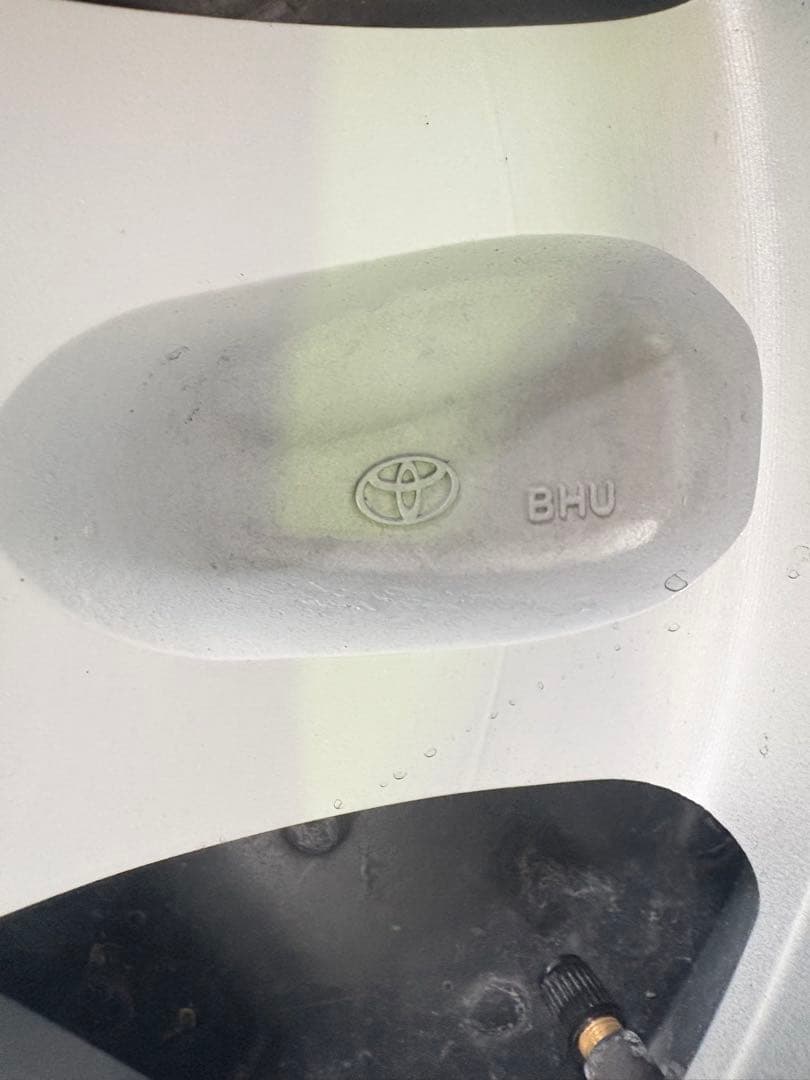 プラド純正アルミホイール　4本 R2年モデル 新車外し　本日限定価格