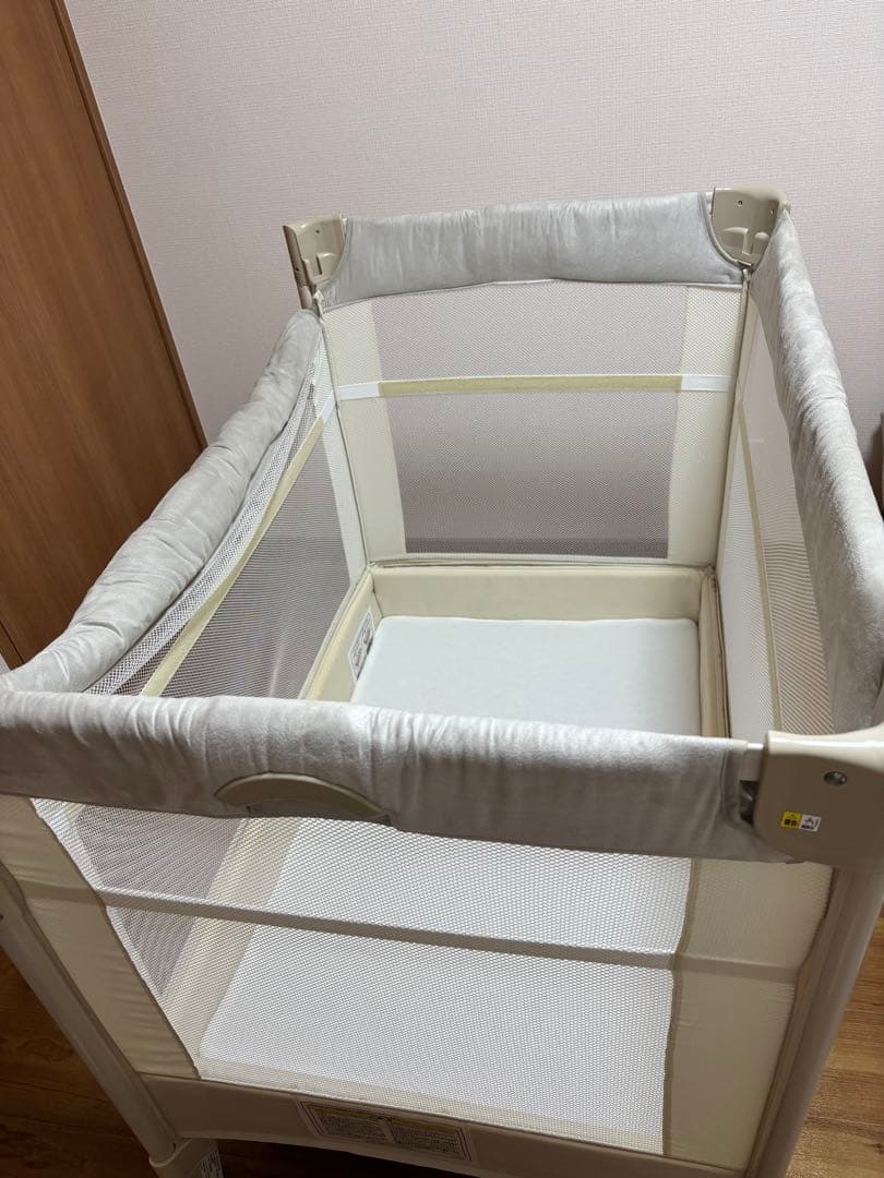 Apricaベビーベッド ココネルエアープラスABホワイトベージュ
