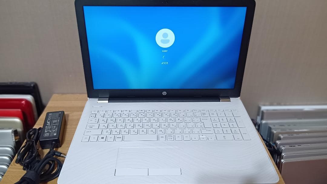 hp 15-bw001AU AMDマーブル調パームレスト③