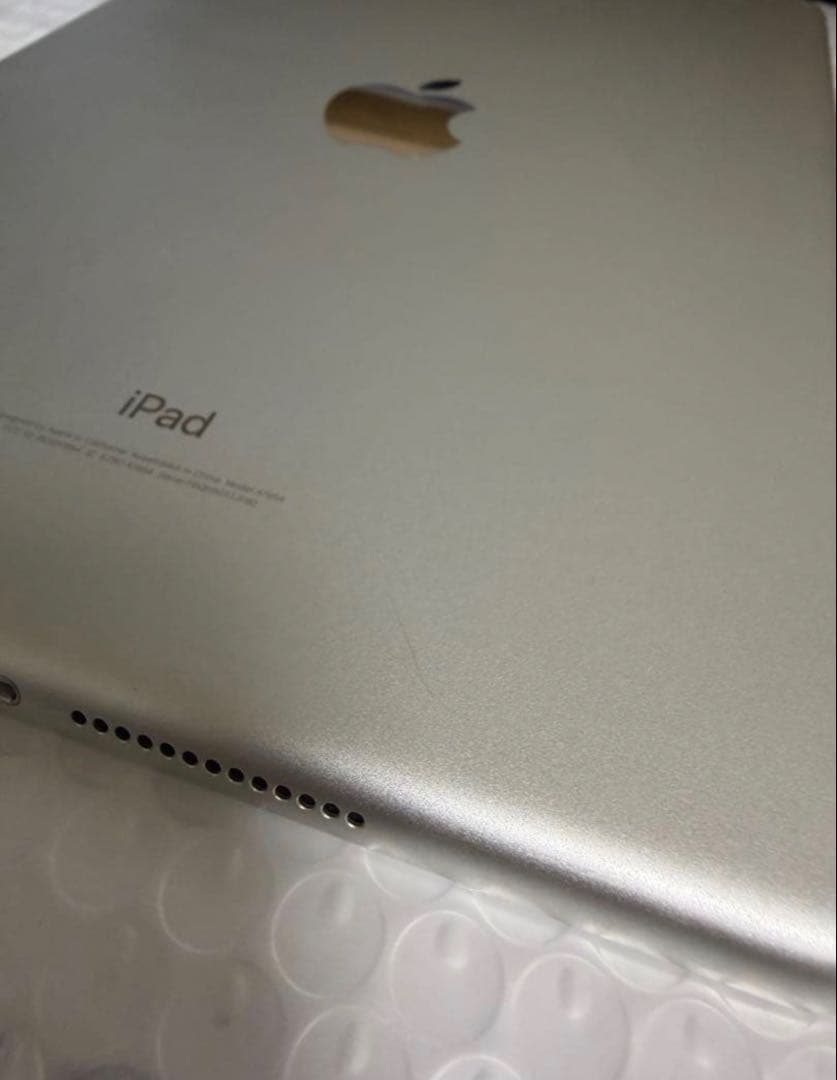 iPad 第6世代 32GB バッテリー:99%