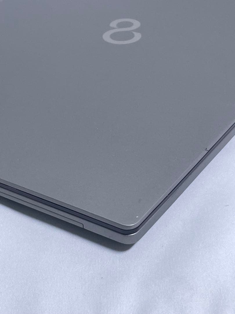 その他ノートPC本体 FMVU56012 15 i5-1250P 8GB256GB SSD 2023