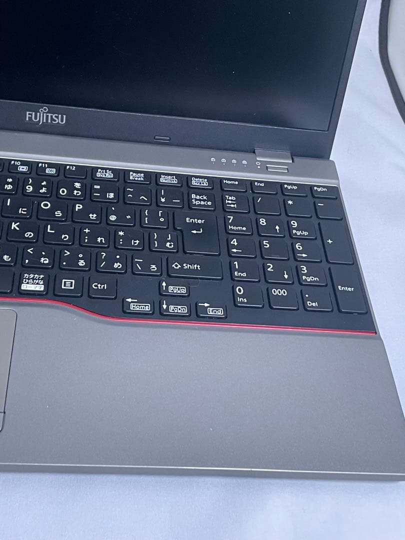 その他ノートPC本体 FMVU56012 15 i5-1250P 8GB256GB SSD 2023