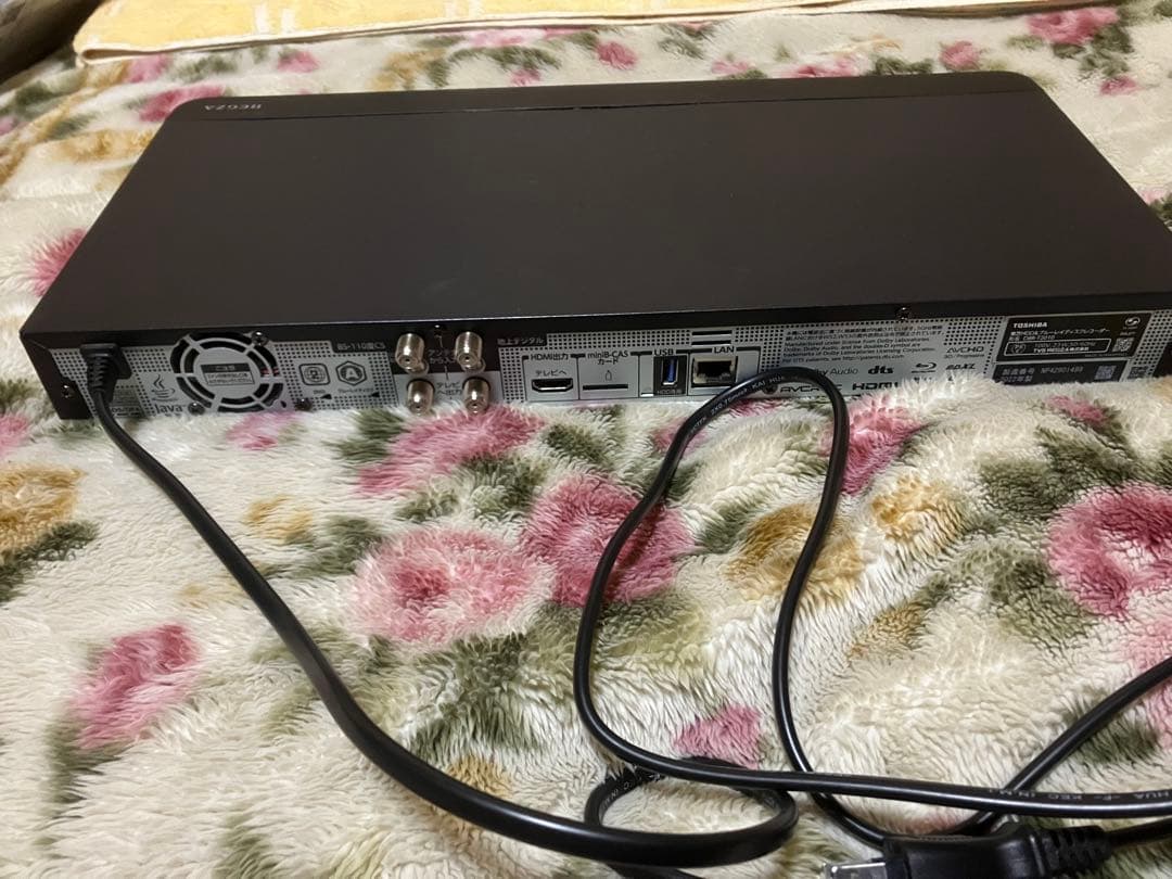 美品ブルーレイレコーダー　東芝　レグザ　DBR-T2010