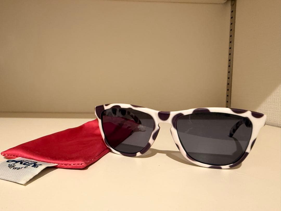 希少OAKLEY Frogskins ダルメシアン サングラス