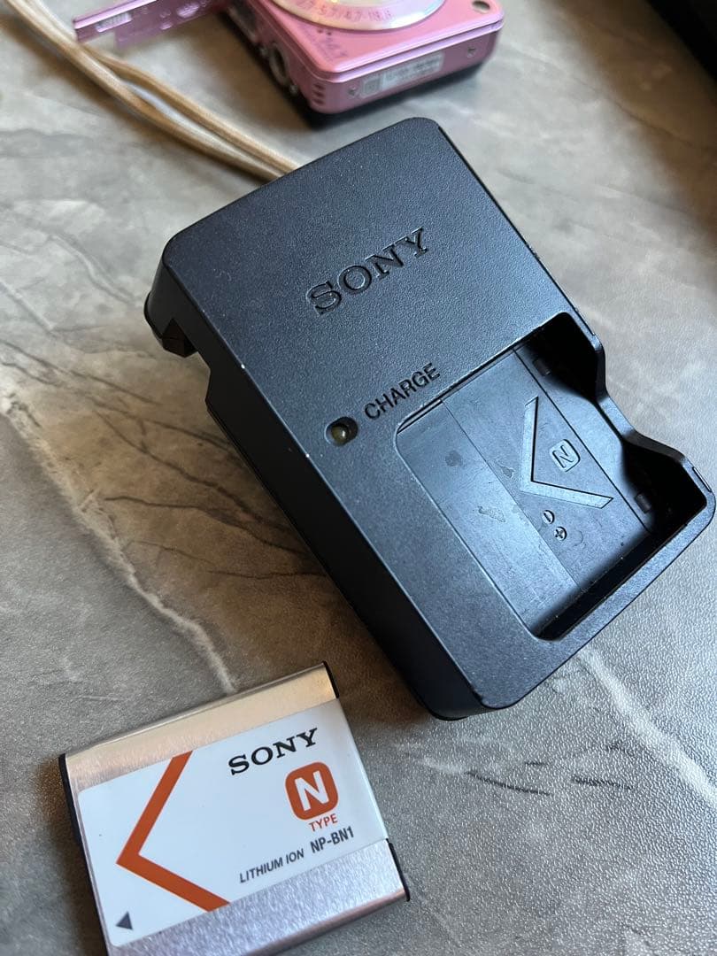 Sony Cyber-shot 14.1メガピクセル ピンク