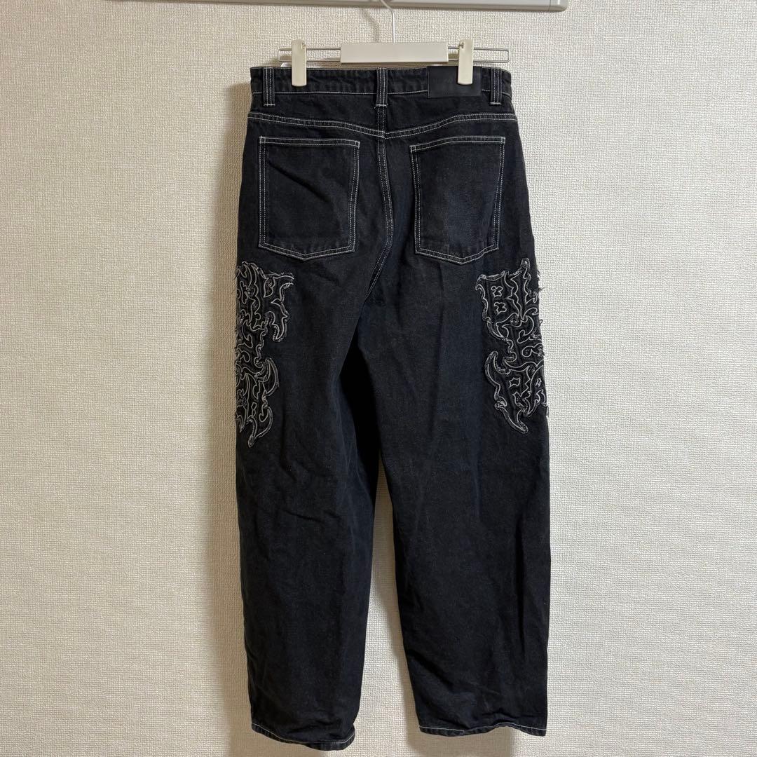 パンツ blackeyepach LLOGO EXTRA BAGGY JEANS