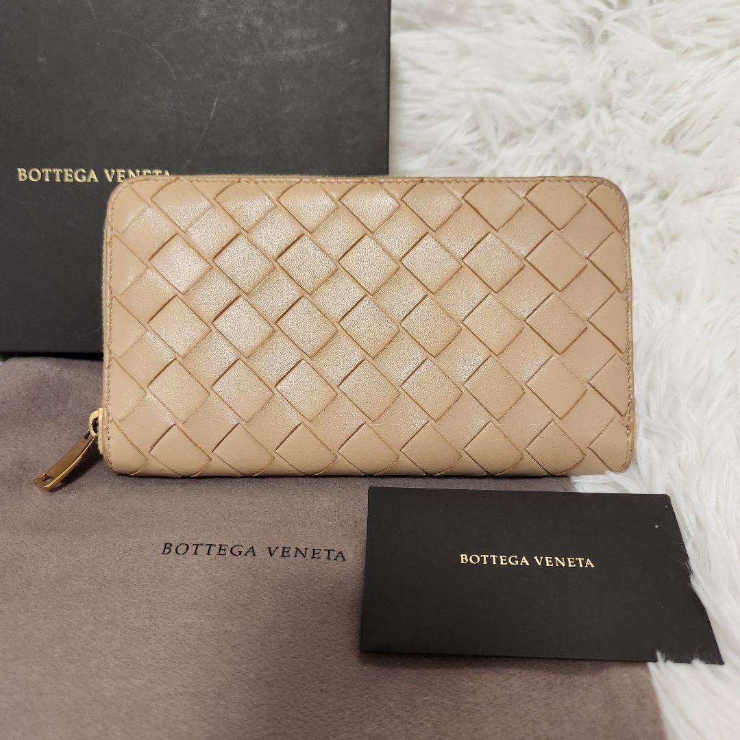 現代モデル ボッテガヴェネタ マキシイントレチャート ジップアラウンド　長財布