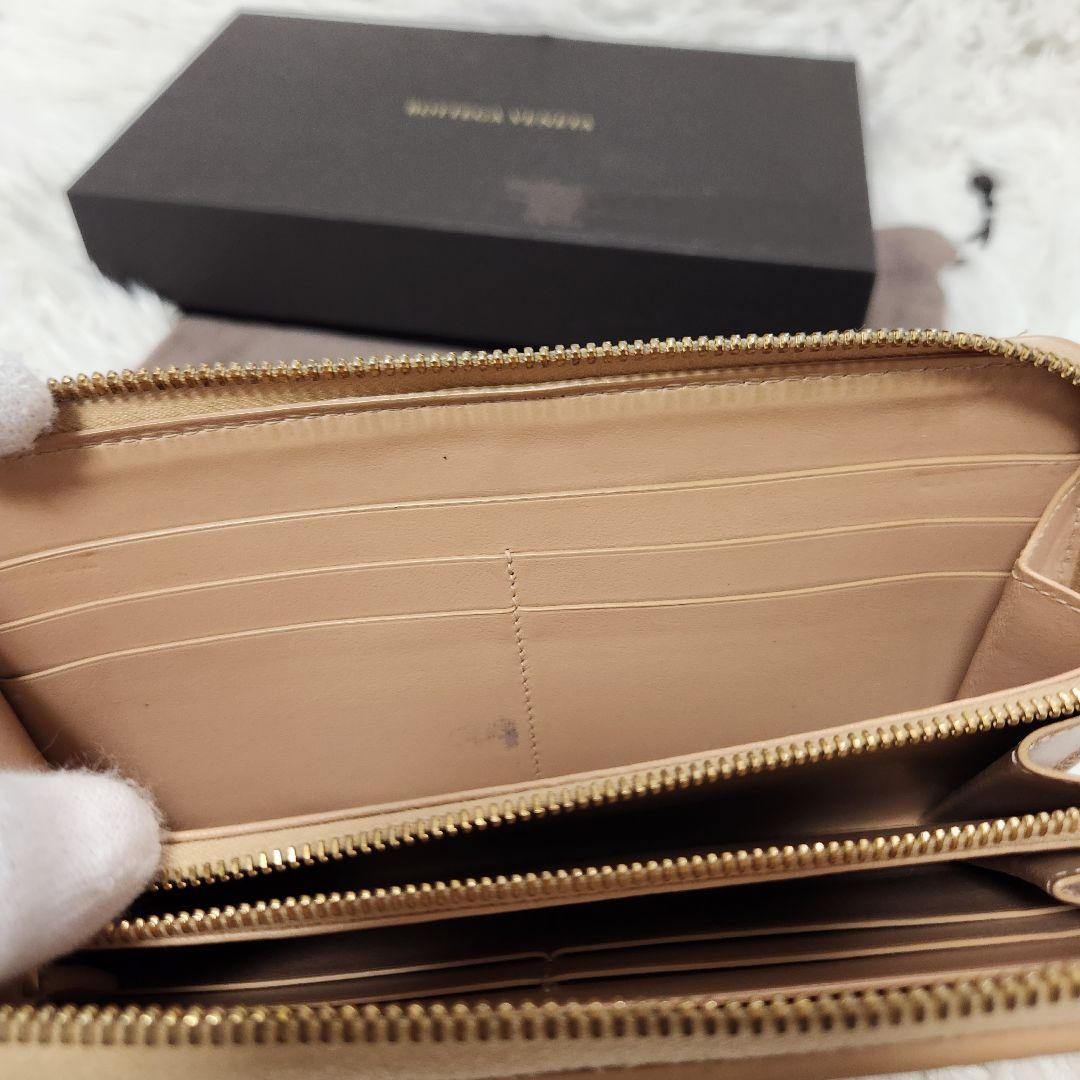 現代モデル ボッテガヴェネタ マキシイントレチャート ジップアラウンド　長財布