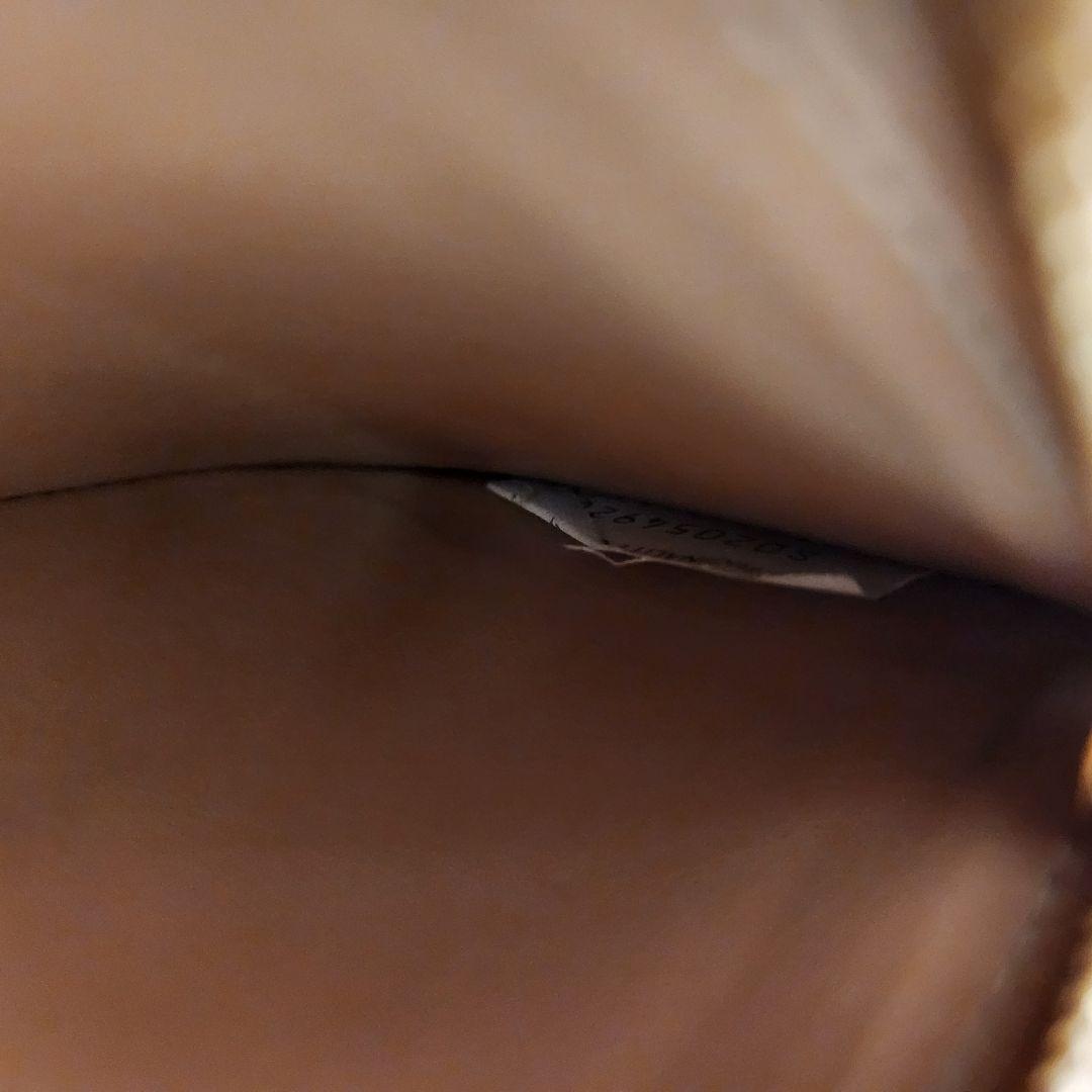 現代モデル ボッテガヴェネタ マキシイントレチャート ジップアラウンド　長財布