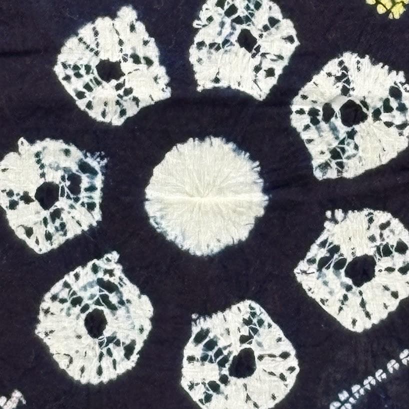 ゆりのはな　未使用品　絞り浴衣　有松鳴海絞り　総絞り　浴衣　紺色系　綿　I402