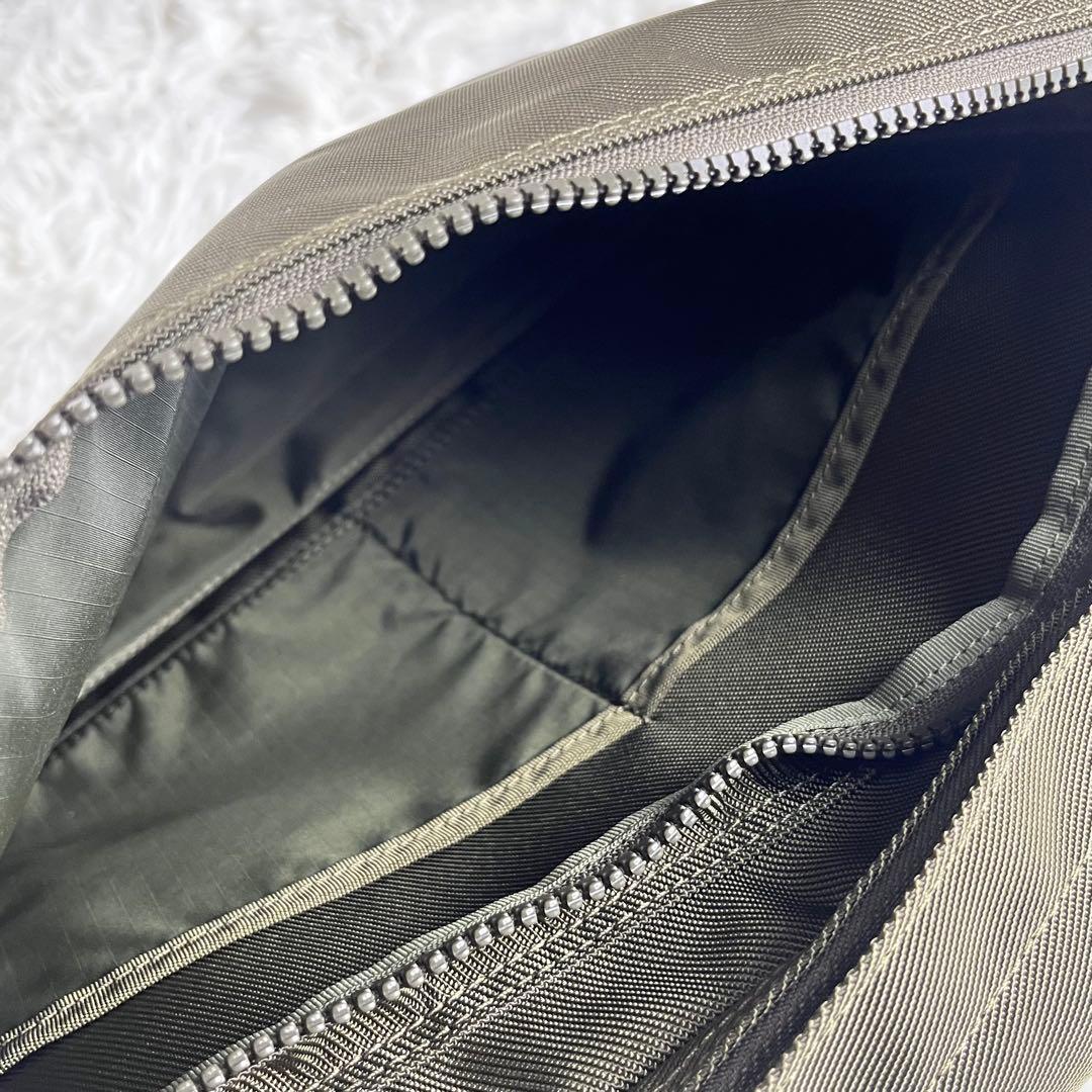 ✨極美品✨ PORTER UNIT スリングショルダーバッグ　カーキ
