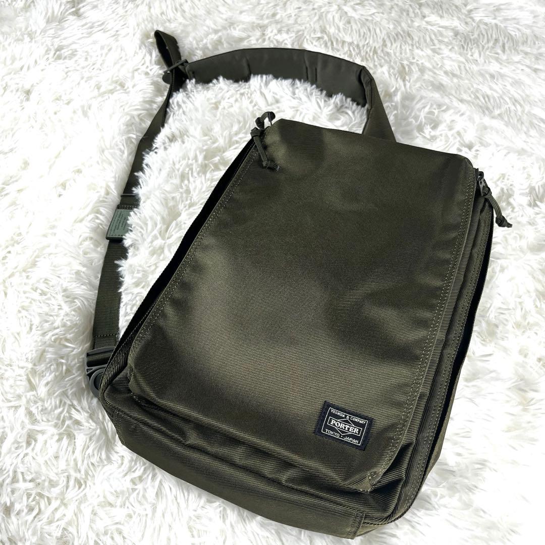 ✨極美品✨ PORTER UNIT スリングショルダーバッグ　カーキ