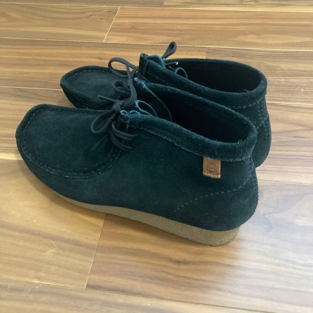 靴 clarks extreme comfort wallabee