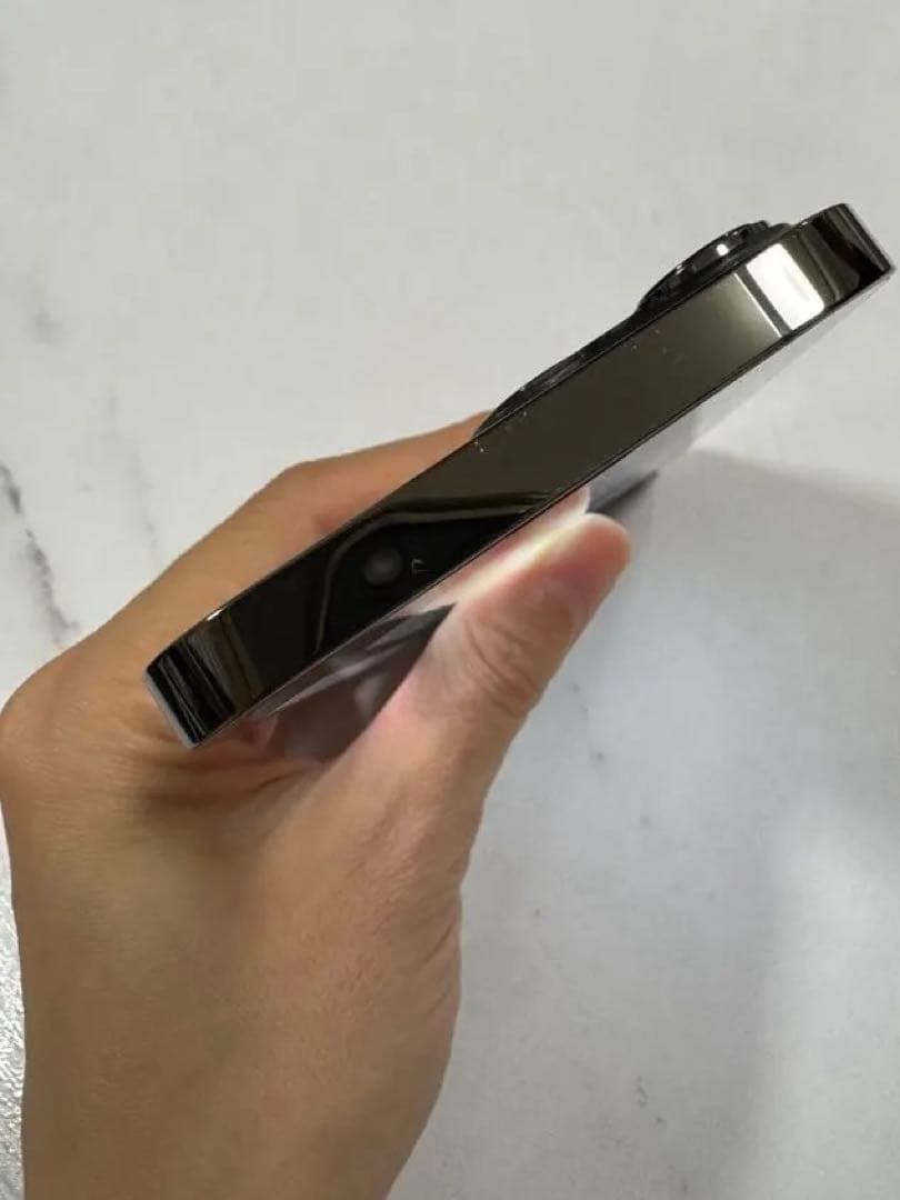 iPhone 13 Pro グラファイト