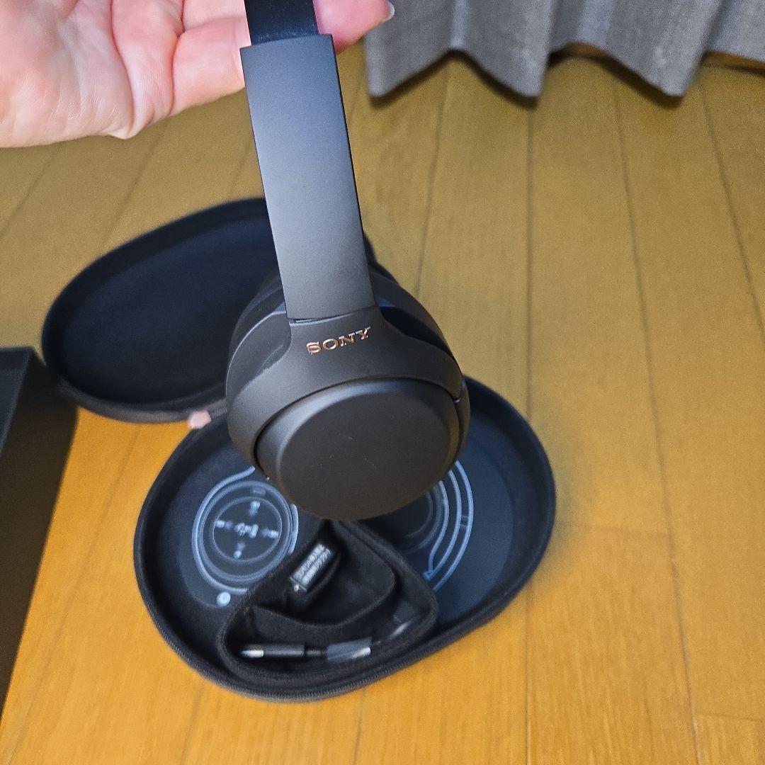 カネキ　美品　SONY WH-1000XM4 ワイヤレスヘッドホン