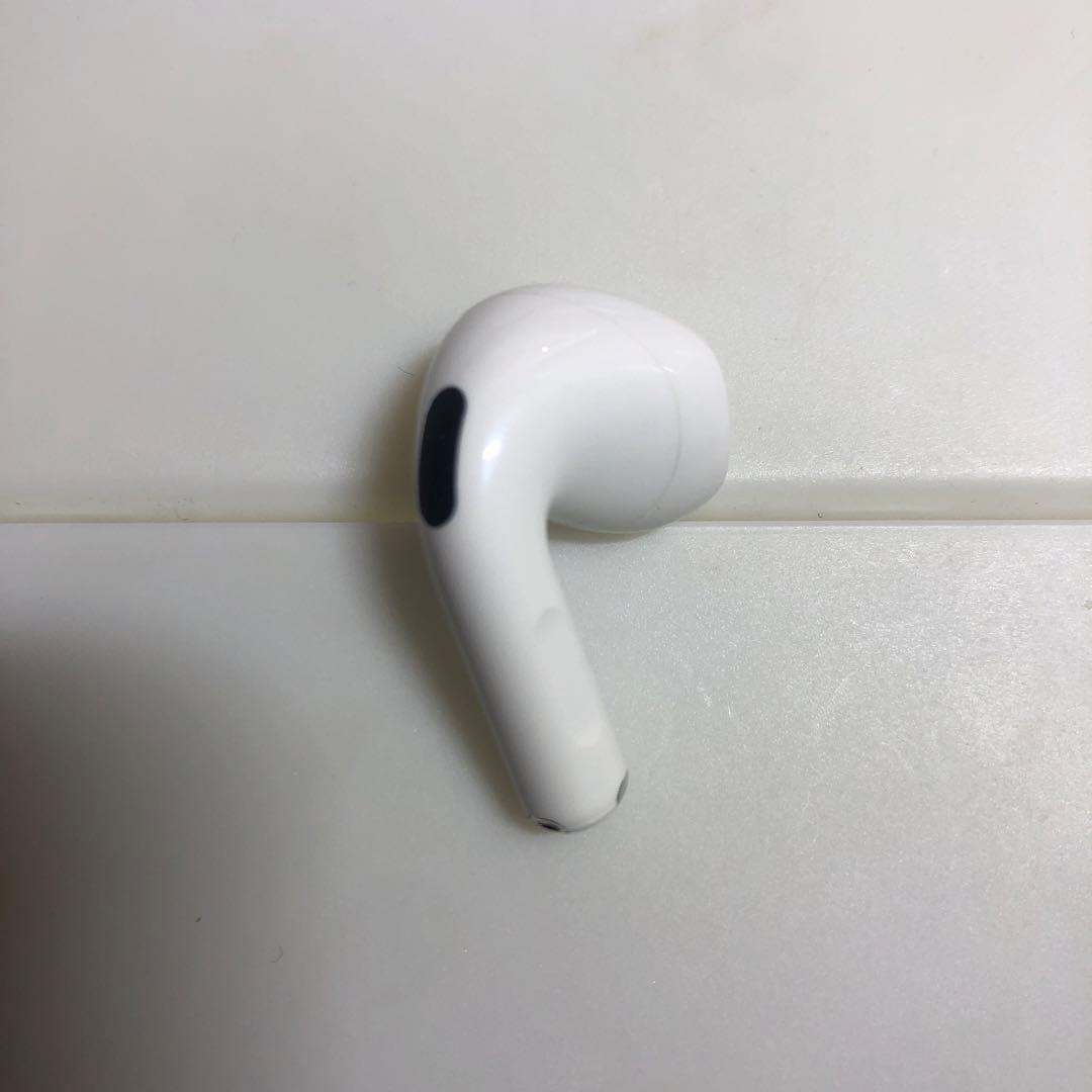 Apple AirPods 第4世代　ANC A3055 3056 右耳　右側