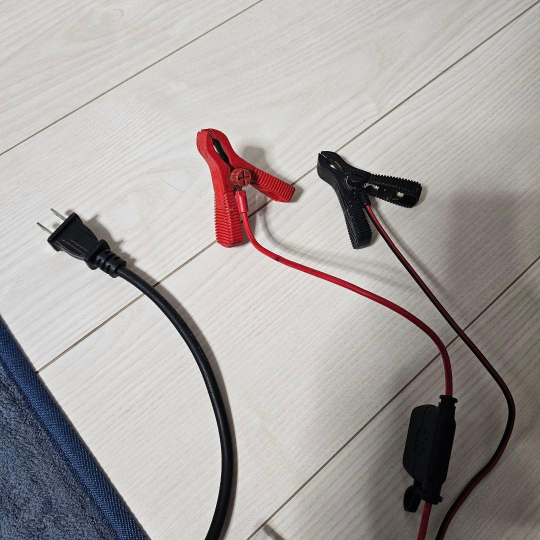 BOSCH バッテリー 充電器 C7