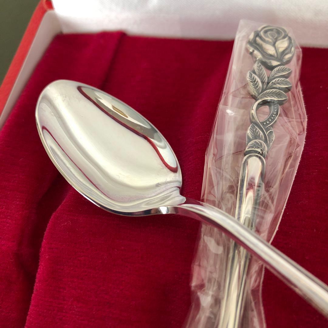 未使用　銀製　スプーン5客セット　純銀　シルバー　バラ　薔薇　SILVERローズ