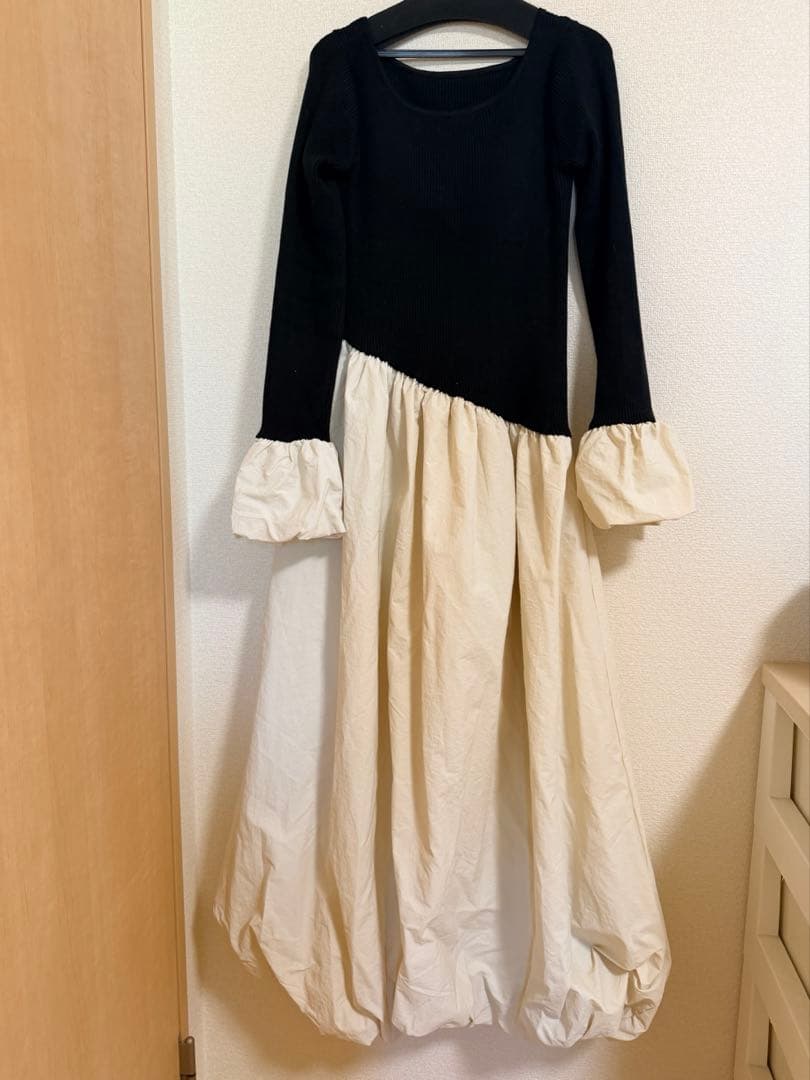 Olu. ニットドッキングバルーンワンピース