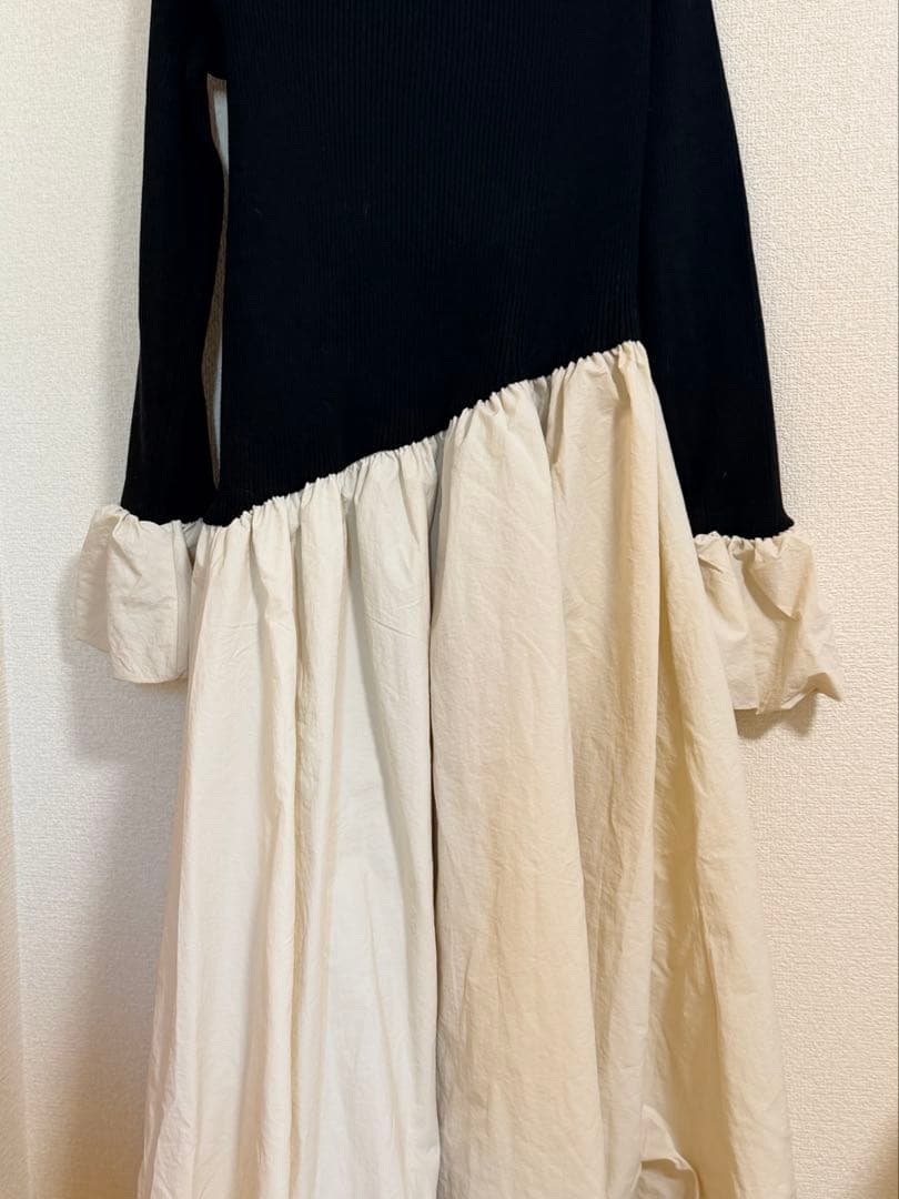 Olu. ニットドッキングバルーンワンピース