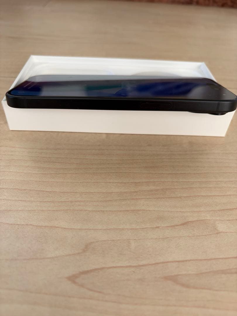 Apple iPhone 15 ブラック 本体SIMフリー