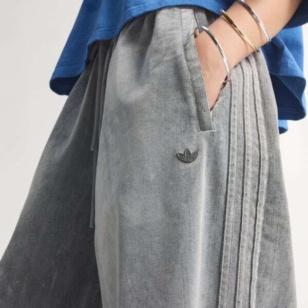 新品 アディダス 起毛ツイル オーバーサイズド ファイヤーバード トラックパンツ