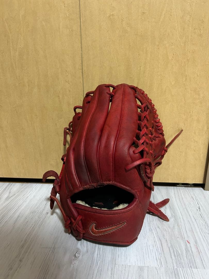 NIKE 外野用グローブ　ケース付き