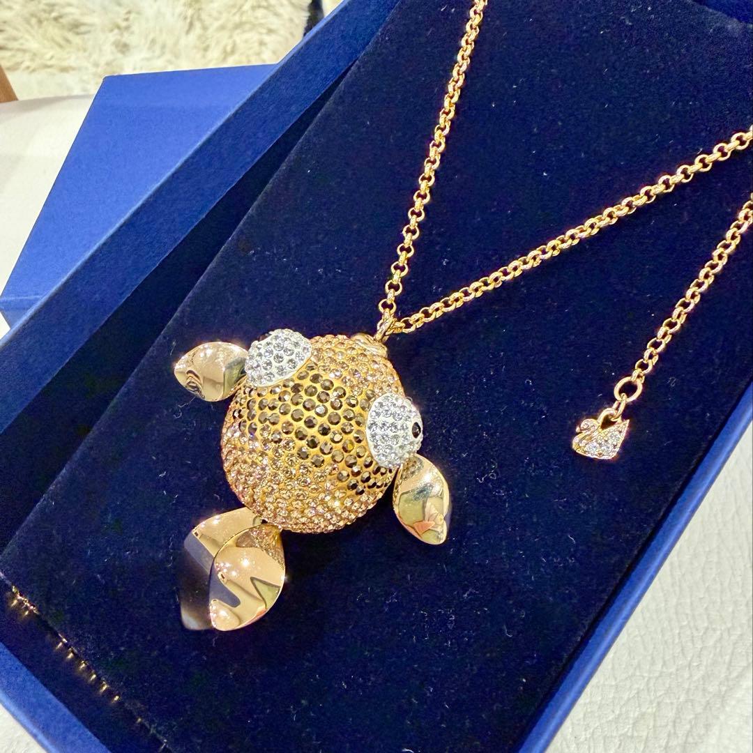 スワロフスキー　運気上昇　ネックレス　金魚　金運アップ　ゴールド　ペンダント