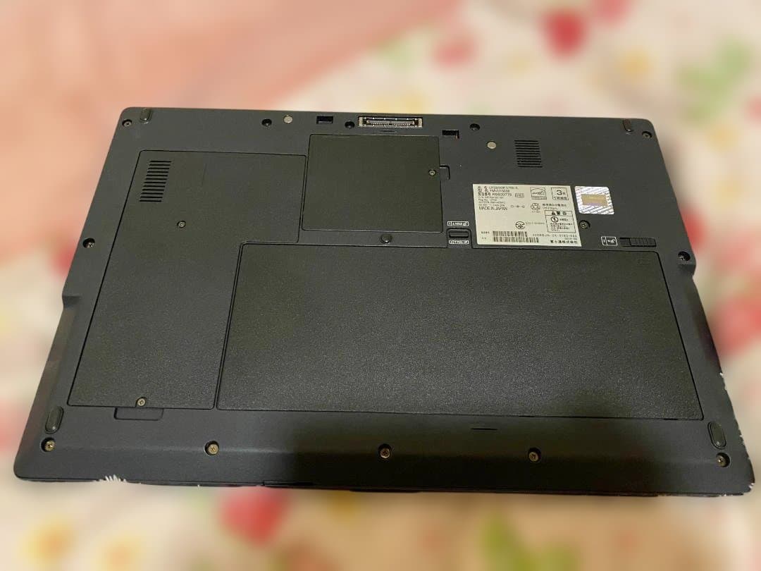 令*和様 〔備品〕 格安パソコン LIFEBOOK U758／S FMVU150