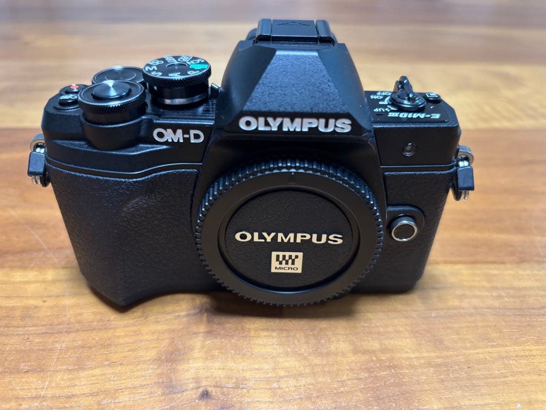 OLYMPUS OM-D E-M10 MarkIII ダブルズームキット オマケ