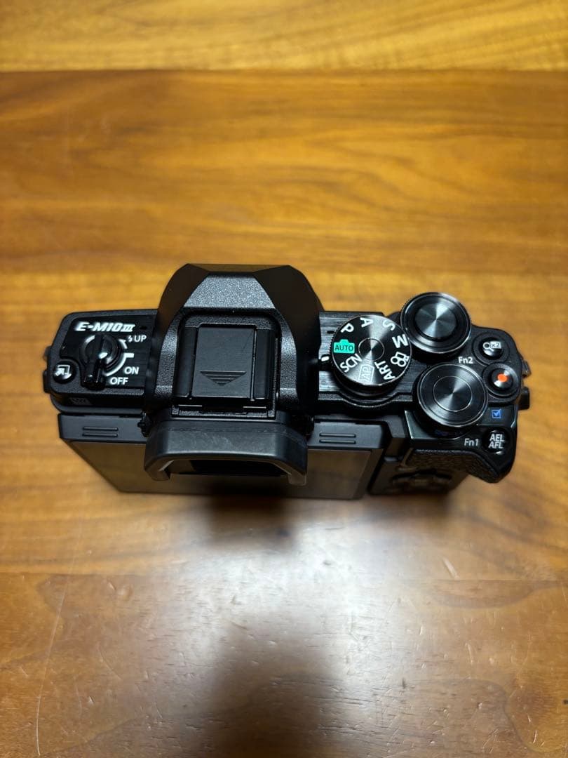 OLYMPUS OM-D E-M10 MarkIII ダブルズームキット オマケ