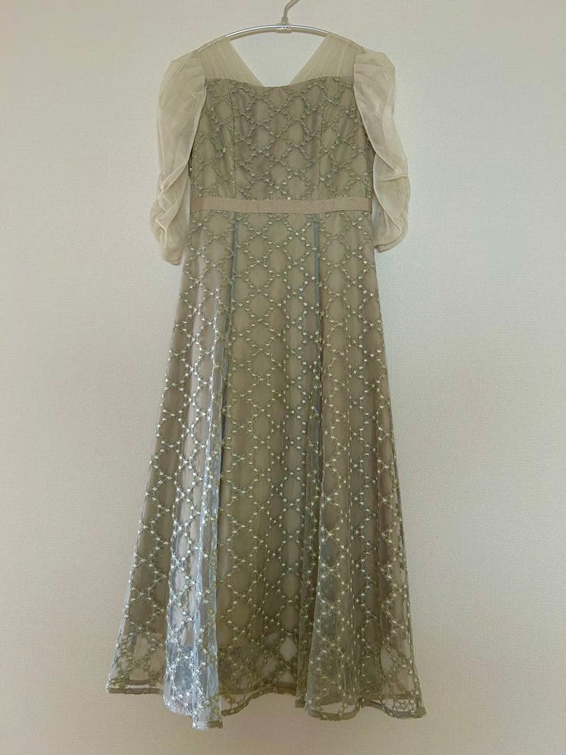 カ★新品タグ付き★ドリードール　フラワーエアリーレースドレス結婚式同窓会お呼ばれ