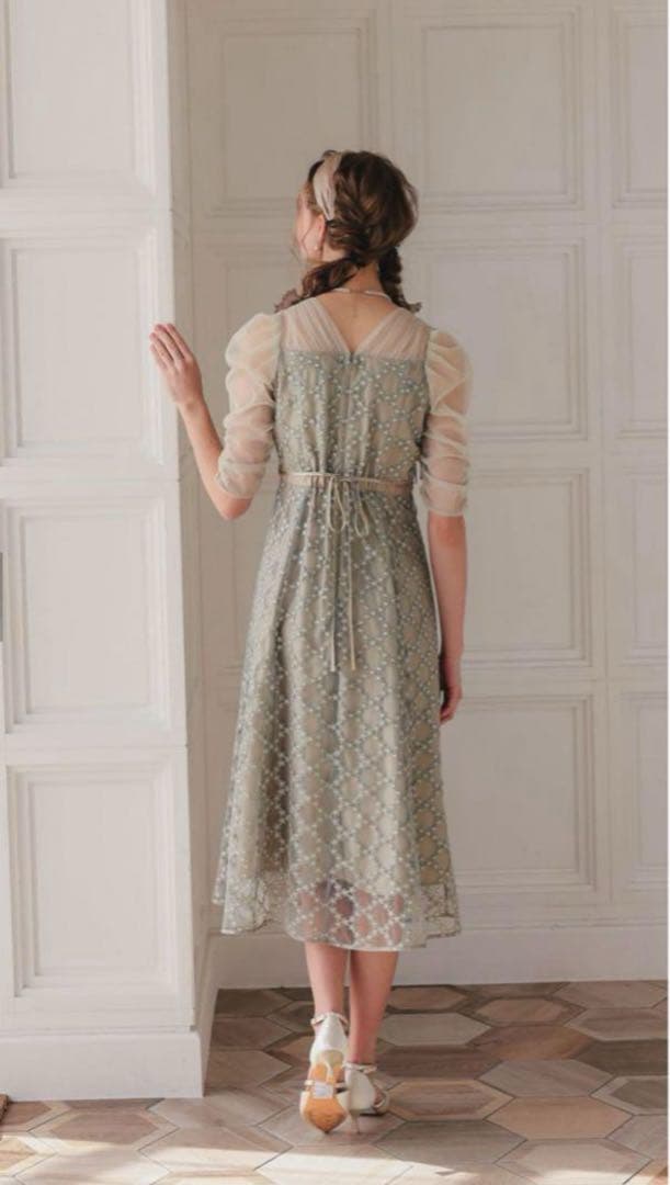 カ★新品タグ付き★ドリードール　フラワーエアリーレースドレス結婚式同窓会お呼ばれ